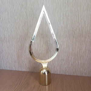Наконечник на прапор крапля пластиковий позолота