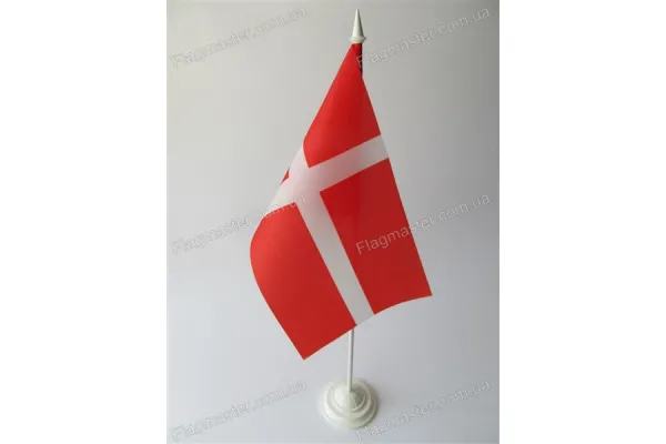 Прапор Данії на підставці