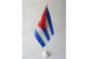 Прапор Куби на підставці