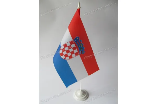 Прапор Хорватії на підставці