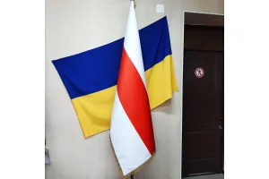 Прапор біло-червоно-білий Білорусі 150х100 см кабінетний сатен
