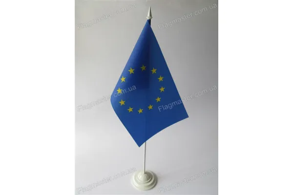 Прапор Євросоюзу на підставці